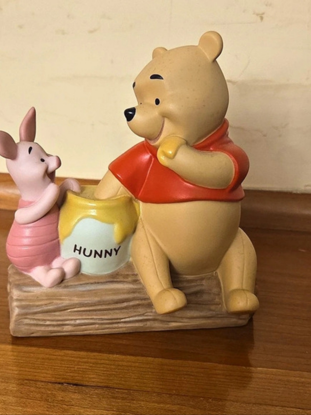 Disney Pooh & Friends Friendship Day 1999 Winnie the Pooh & Piglet Figurine